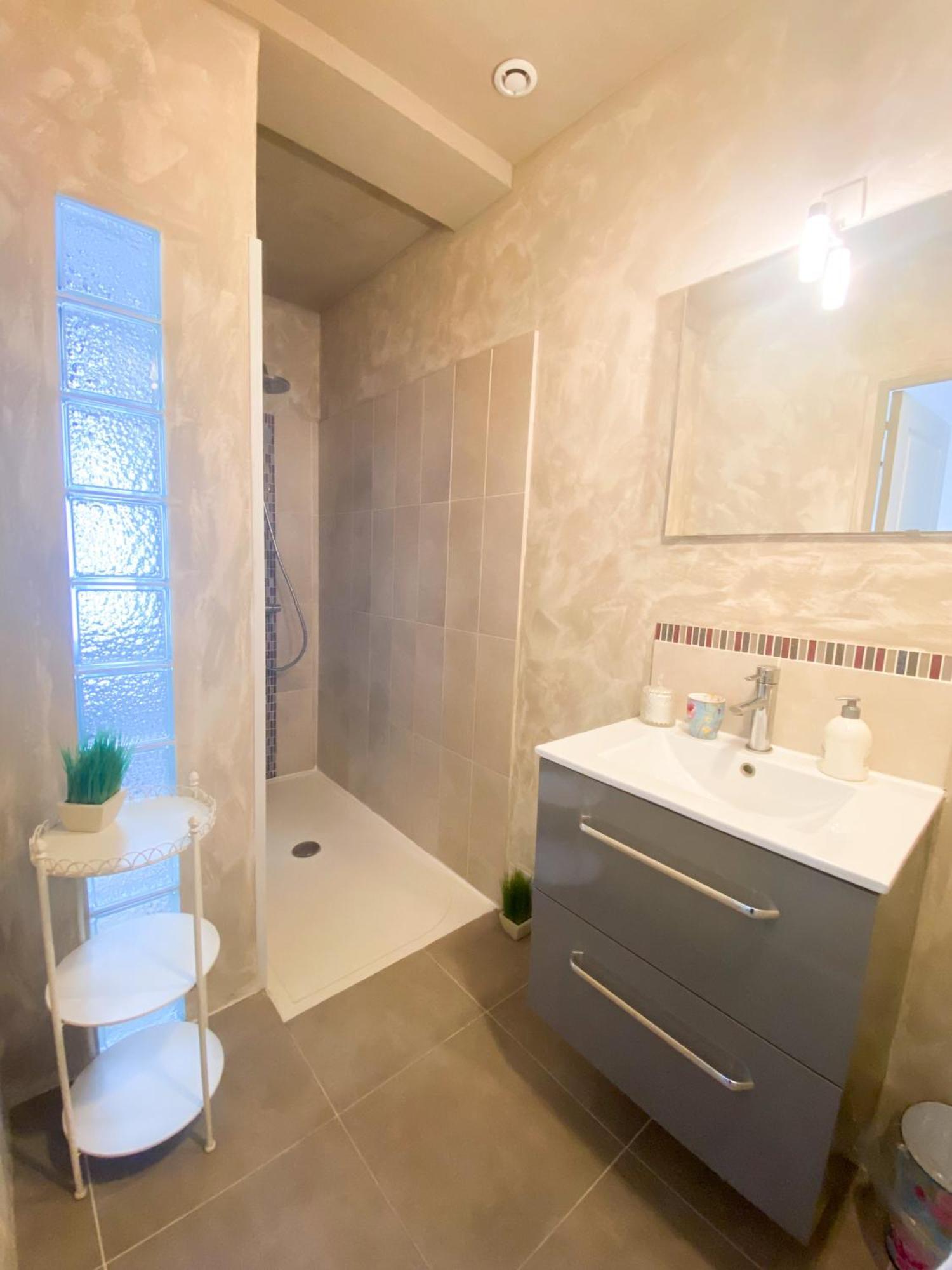 Chambres D'Hotes La Villa Alienor Les Andelys Exteriör bild