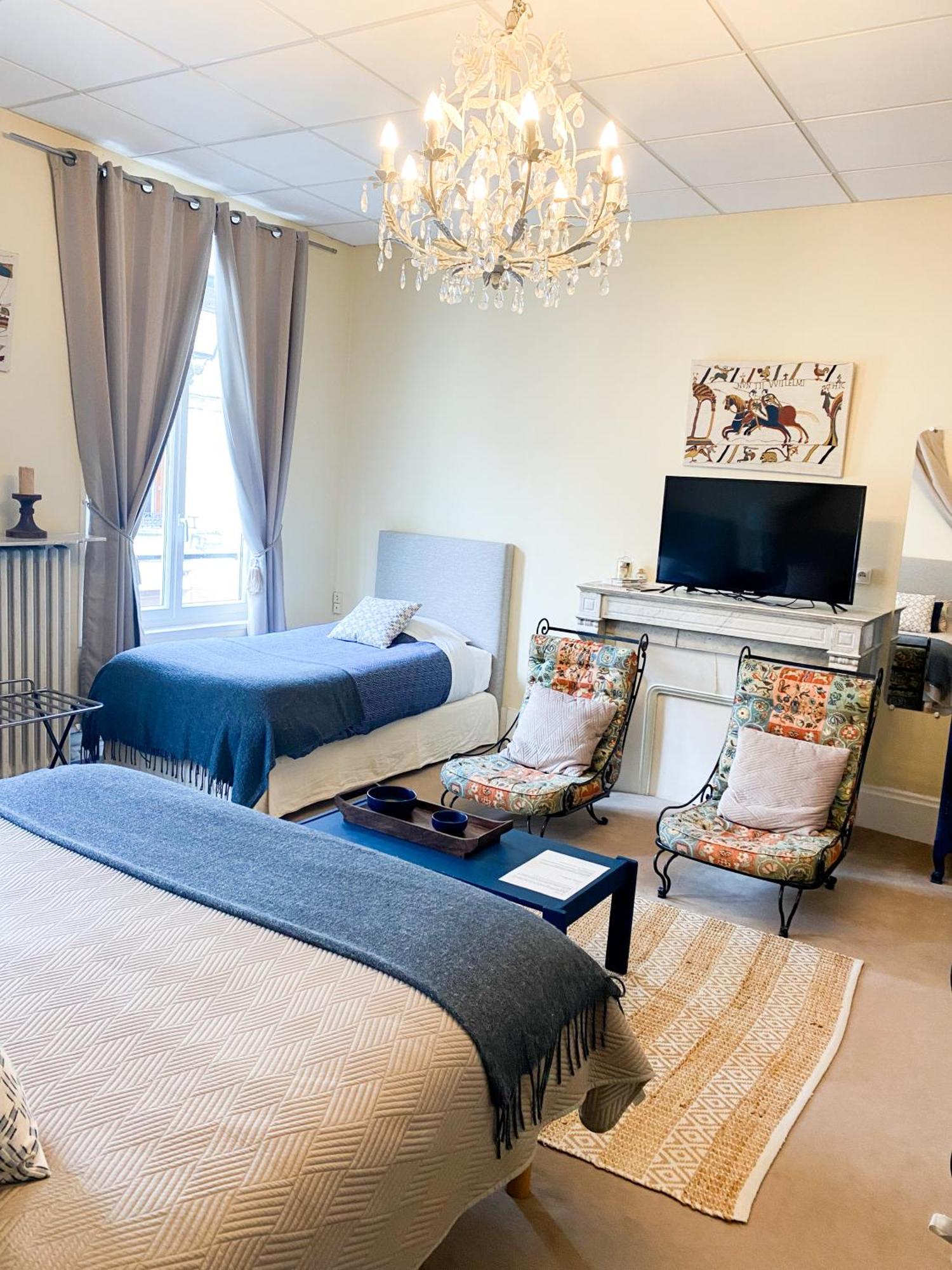 Chambres D'Hotes La Villa Alienor Les Andelys Exteriör bild