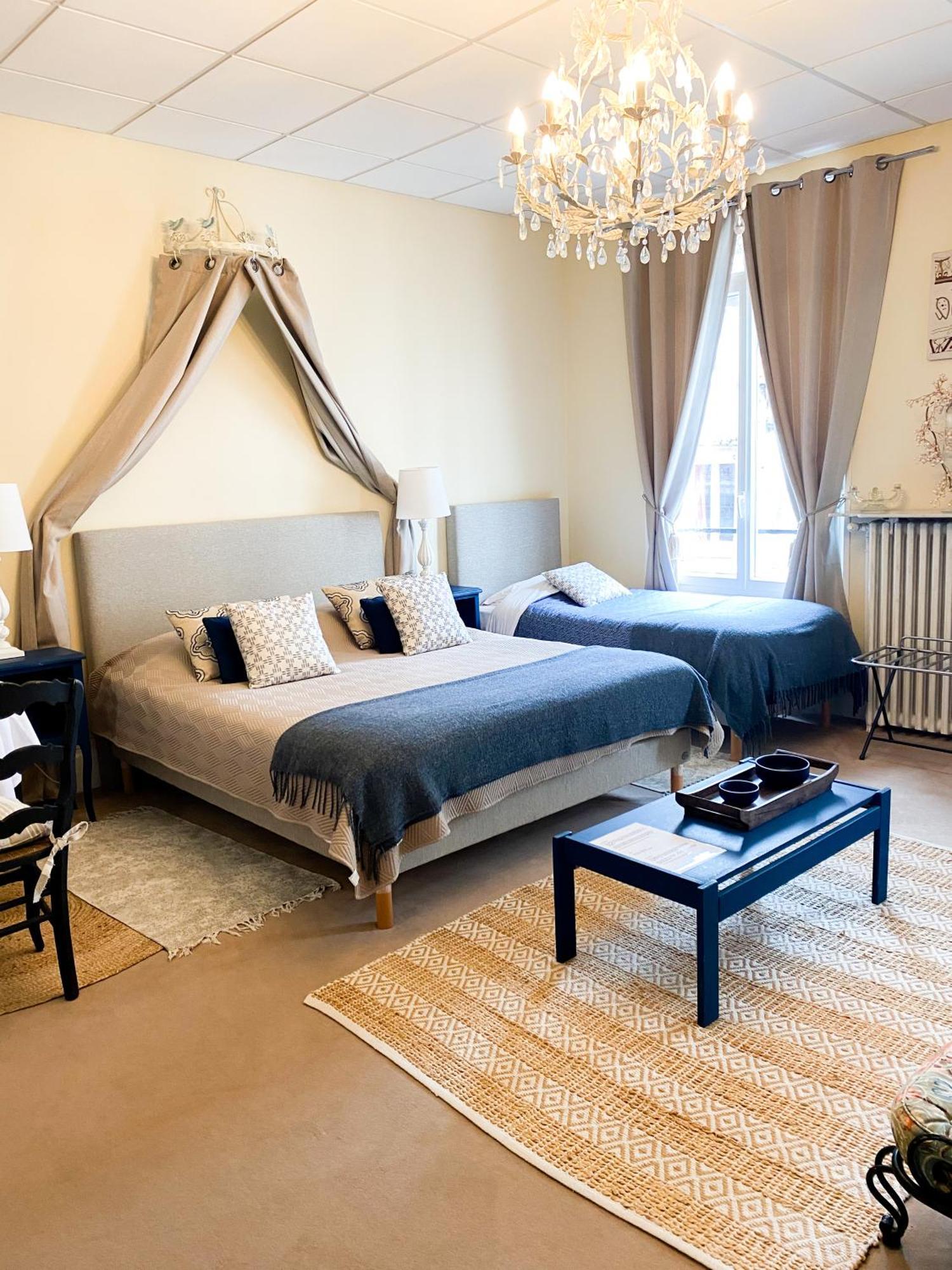 Chambres D'Hotes La Villa Alienor Les Andelys Exteriör bild